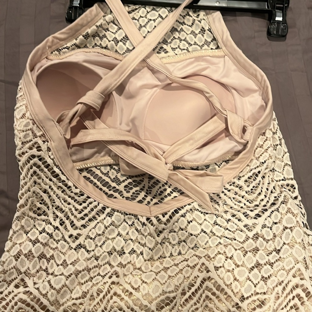 One piece lace bathing suit - Picture 6 of 8